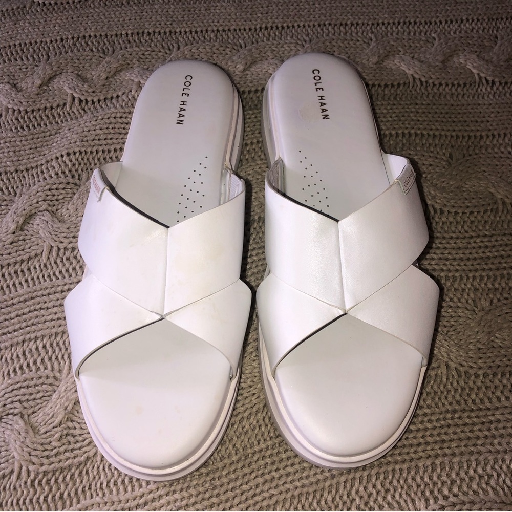 Cole Haan Grand 360 White leather sole padded SZ 11b Sandals